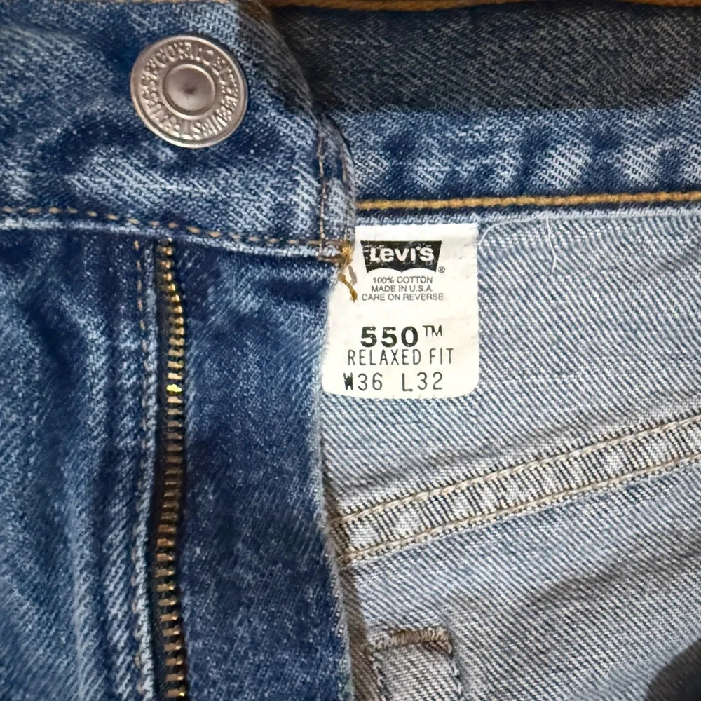 Vintage Levi’s 550 Relaxed Fit Jeans 36x32 Made in USA 100% Cotton Blue Denim